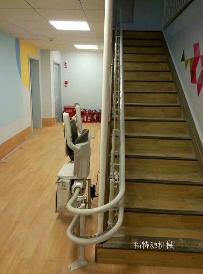 斜掛無障礙升降平臺 斜掛無障礙升降平臺